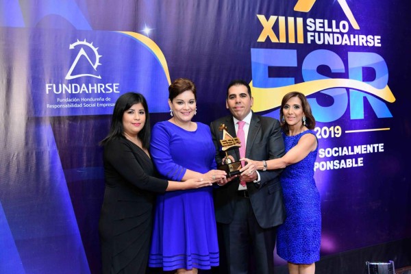 DIUNSA recibe su 9no. Sello de Empresa Socialmente Responsable