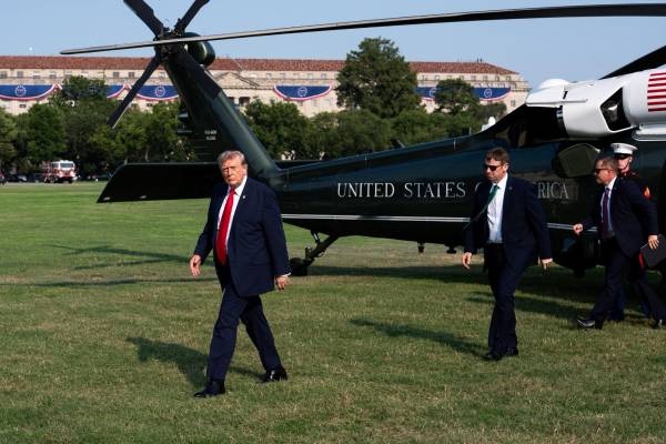 <i>La política arancelaria de Trump, uno de los ejes de su agenda económica desde su regreso a la Casa Blanca en enero de 2025, ha estado marcada por una disputa legal sobre el alcance de las facultades presidenciales para imponer gravámenes al comercio exterior. Foto de cortesía</i>
