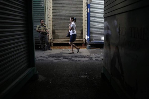 Nicaragua: Ortega moviliza a sus seguidores en medio de paro general