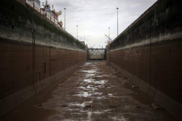 FOTOGALERÍA: Panamá da mantenimiento a las centenarias paredes del Canal