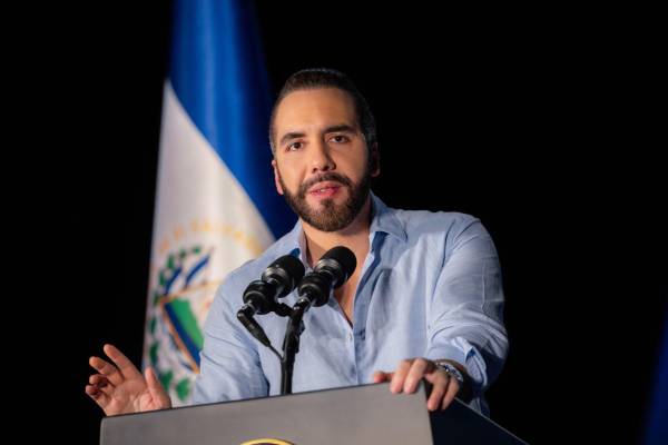 <i>El partido Nuevas Ideas (NI), de Bukele, informó que el jefe de Estado ganó en unas primarias celebradas el domingo la candidatura presidencial para las elecciones de 2027. Foto de cortesía</i>