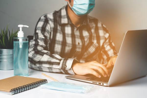 <i>Las autoridades sanitarias de diversos países han señalado que los casos detectados responden al tratamiento antiviral y que las vacunas estacionales ofrecen protección frente a esta variante. FOTO SHUTTERSTOCK</i>