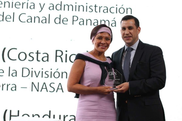 Centroamericanas Desafiantes Sin límites: Mujeres que soñaron con la luna…y volaron mucho más alto