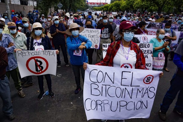 El Salvador: Protestas ciudadanas contra entrada en vigor de bitcoin