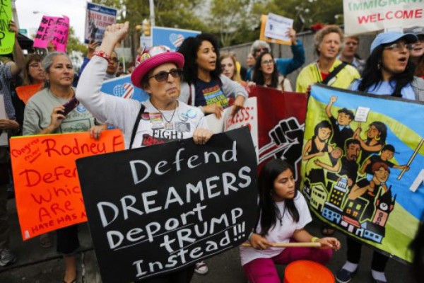 5 testimonios de 'dreamers' a los que Trump les cortó las alas