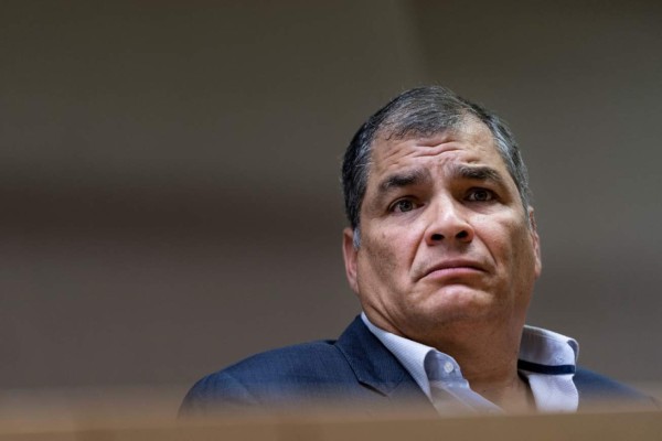 Rafael Correa ignora procesos judiciales y se lanza a la vicepresidencia de Ecuador