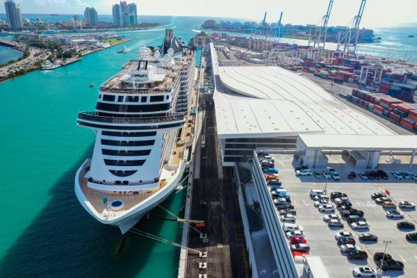 Se celebró la partida inaugural del MSC World America, uno de los cruceros más esperados de 2025, que ofrece itinerarios de lujo por el Caribe. Foto cortesía