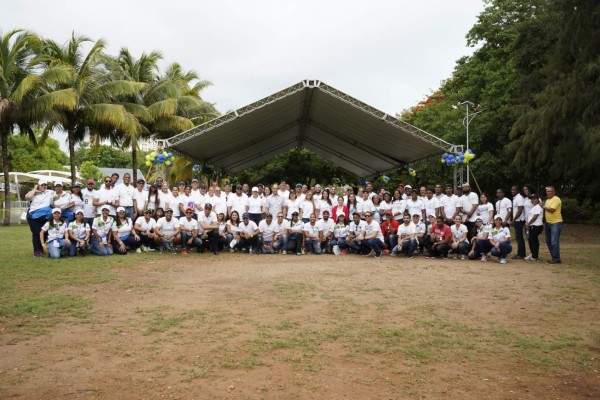 AES Puerto Rico / República Dominicana: Fomentar el liderazgo en el Caribe