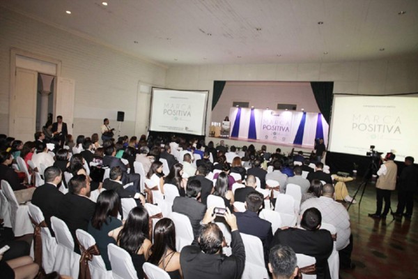 Fundemas entrega premio Marca Positiva 2014 por excelencia en RSE