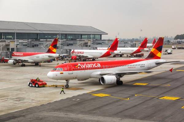 Regulador aéreo de Colombia rechazó solicitud de integración de Avianca y Viva