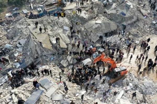 Estiman en US$20.000 millones las pérdidas por los terremotos de Turquía y Siria