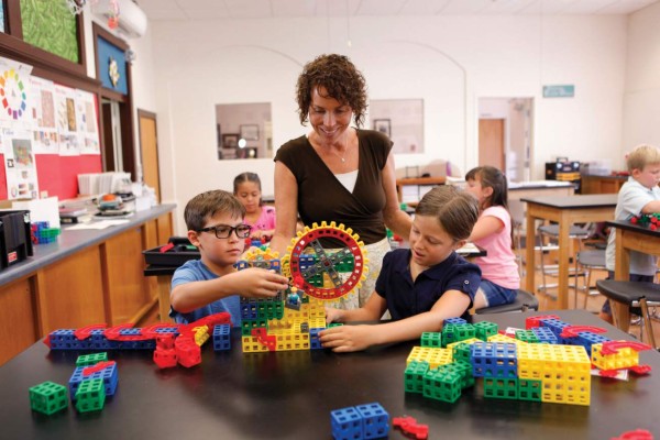 RICOH presenta aulas interactivas para motivar a una educación