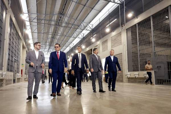 <i>El CACCO se desarrolla en momentos en que Costa Rica enfrenta cifras históricas de homicidios con alrededor de novecientos cada año, de los cuales las autoridades atribuyen un 70 % al narcotráfico. Foto de cortesía</i>