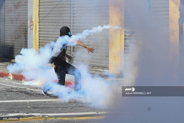 Guatemala sumida en nueva ola de protestas antigubernamentales