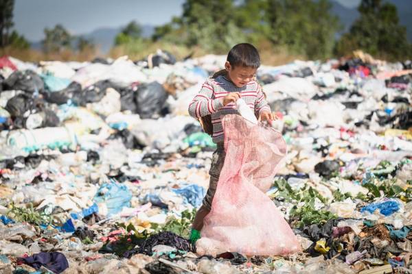 Más de 160 millones de niños y niñas en el mundo son víctimas del trabajo infantil