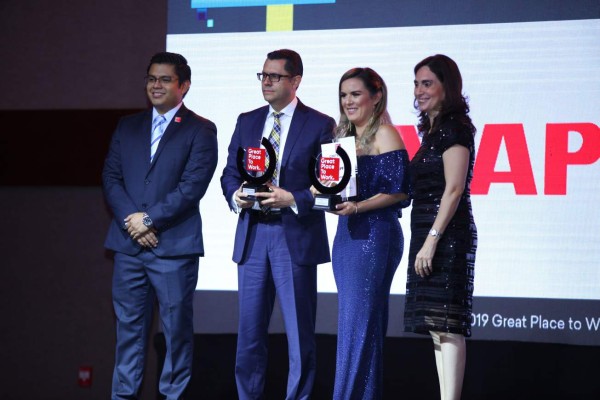 FOTOGALERÍA: Así se vivió la gala de Los Mejores Lugares para Trabajar en Centroamérica y Caribe 2019