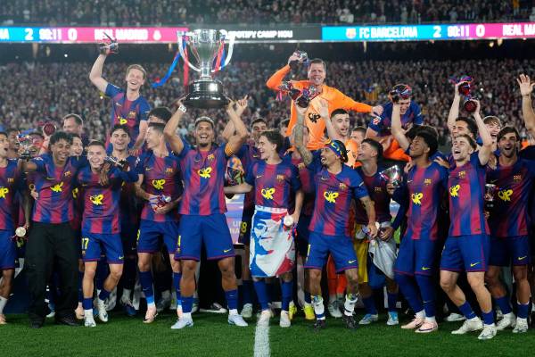 <i>El Barcelona logró su segunda Liga consecutiva, también la segunda de la era Flick y la primera conquistada en un clásico contra el Real Madrid. Foto de cortesía</i>