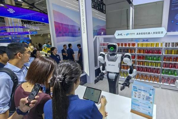 <b>La ONU advirtió de una transición que abre la puerta a una nueva generación de agentes digitales con autonomía operativa y a una potencial fuerza laboral digital con implicaciones sociales aún difíciles de dimensionar. (Foto: EFE)</b>
