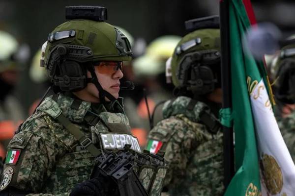 Según el subsecretario de Defensa de los EE.UU es absurdo que algunos países latinoamericanos <b>destinen menos del 1 % de su PIB a la defensa nacional</b>. (Foto: EFE)