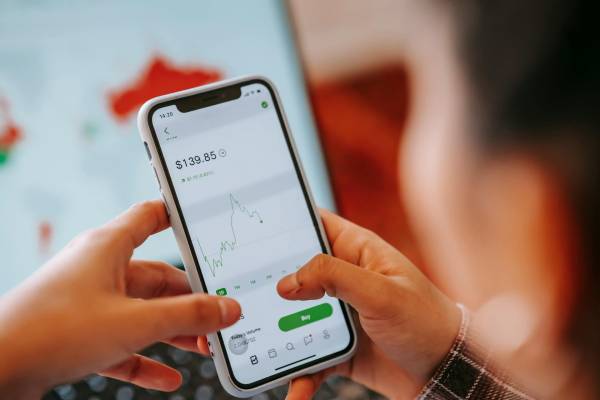 Según un análisis de Infobip, las instituciones financieras de la región están adoptando una combinación poderosa de canales y tecnologías. Foto cortesía