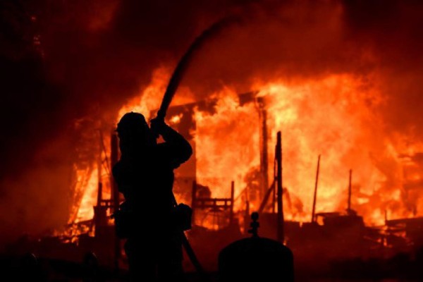 Incendios arrasan la región del vino de California