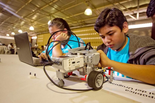 Samsung inspira a juventud salvadoreña con su participación en GenNow