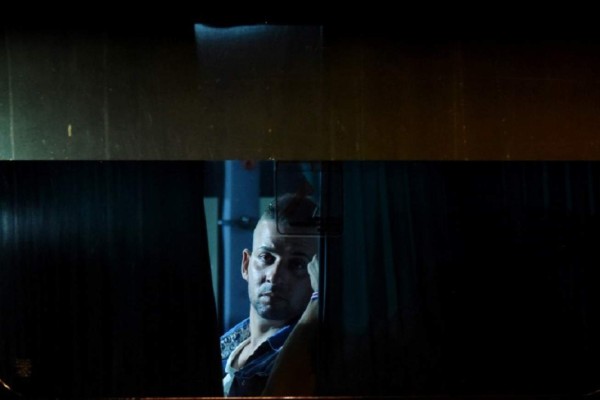 Migrantes cubanos viajan por Guatemala en ruta a EE.UU.