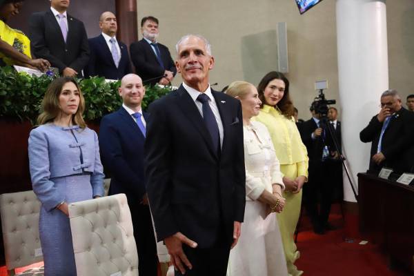 <i>La llegada de Nasry Asfura a la presidencia no disipa de inmediato las tensiones políticas internas, pero sí reordena el tablero. (Foto: EFE)</i>