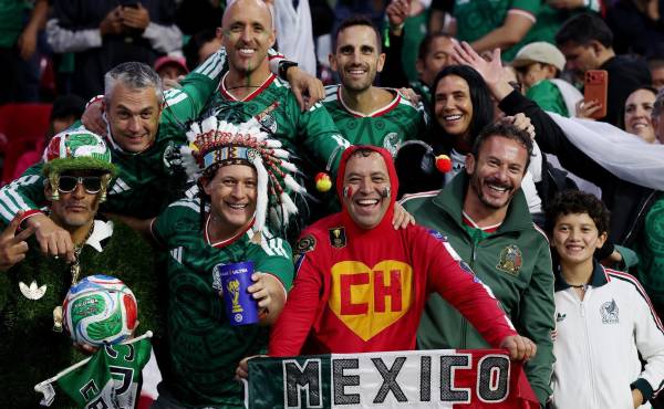 <i>La energía de los mexicanos estalló a los 22 minutos con el gol de Julián Quiñones y el apoyo fue en aumento hasta la anotación de Raúl Jiménez al minuto 31. Foto de cortesía</i>