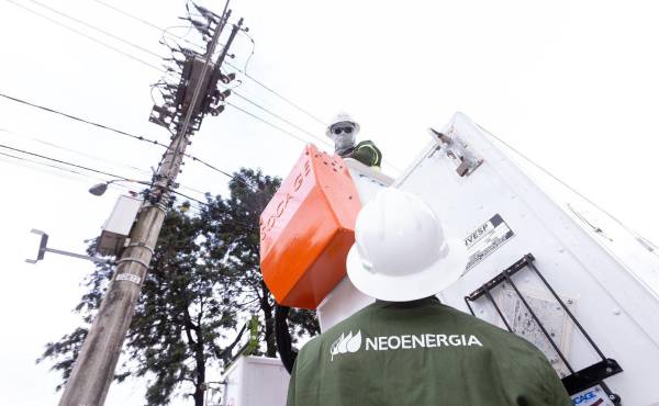 <i>Neoenergia distribuye energía eléctrica a cerca de 40 millones de consumidores. Foto de cortesía</i>