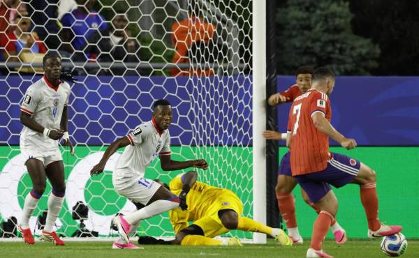 <i>John McGinn, de Escocia (d), marca el gol durante el partido de la fase de grupos de la Copa Mundial de la FIFA 2026 entre Haití y Escocia, en Foxborough, Massachusetts (EE.UU.). EFE/GREG M. COOPER</i>