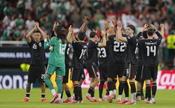 <i>Jugadores de México celebran este jueves, al finalizar un partido del grupo A del Mundial de la FIFA 2026 entre México y Corea del Sur, en el estadio Akron en Guadalajara (México). EFE/ Francisco Guasco</i>
