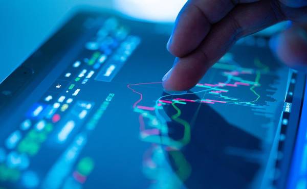 <i>Ministerio de Hacienda y Bolsa Nacional de Valores consolidan el Programa de Creadores de Mercado e inician su segundo año de ejecución. Foto de iStock</i>