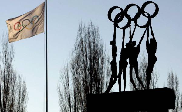 <i>_Fotografía de Laurent Gillieron, en la que puede verse en una imagen de archivo del 12 de diciembre de 2007 la sede del Comité Olímpico Internacional (COI) en Lausana (Suiza). EFE</i>