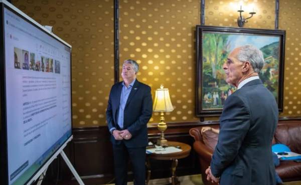 <i>El Gobierno declaró estado de emergencia en 75 municipios de Honduras afectados por la sequía, tras la aprobación unánime en Consejo de Secretarios de Estado, encabezado de forma virtual por el presidente Nasry Asfura. Foto de cortesía</i>