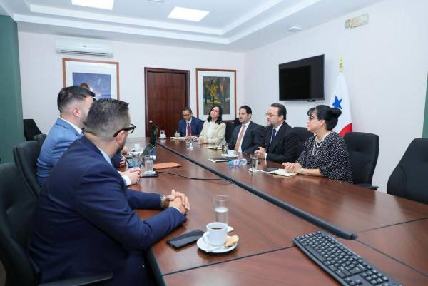 <i>Representantes de las compañías austriacas Minute Medical Thermostics y Novomatic se mostraron interesadas en conocer las oportunidades que ofrece Panamá. Foto de cortesía</i>