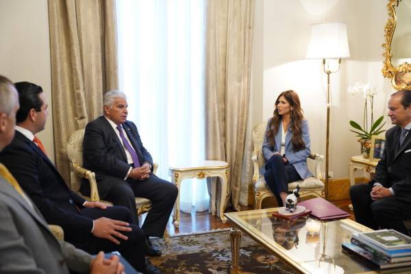 La Secretaria de Seguridad Nacional, Kristi Noem, calificó a Panamá como un aliado regional clave, contribuyendo a la drástica disminución de la inmigración ilegal a través del Tapón del Darién. Foto cortesía