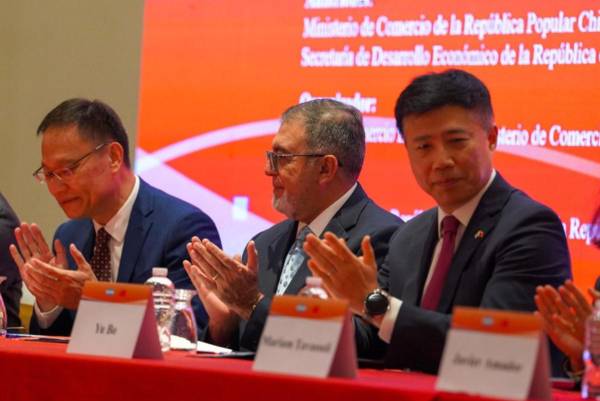 <i>Honduras y China anunciaron el 26 de marzo de 2023 el establecimiento de relaciones diplomáticas, horas después de que el país centroamericano oficializó la ruptura de las que mantenía con Taiwán desde 1941. FOTO MINISTERIO DESARROLLO ECONÓMICO</i>