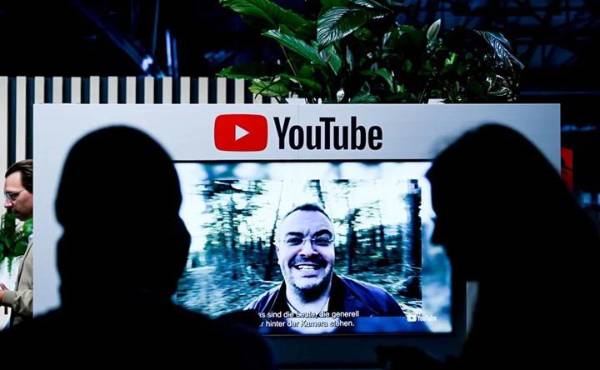 El 30% de los usuarios que consumen pódcasts lo hacen principalmente en video. (Foto: EFE)