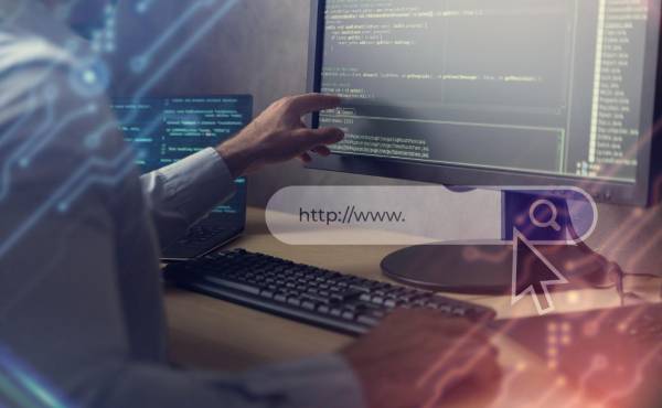 <i>El scraping es una técnica de inteligencia de fuentes abiertas (OSINT, open-source intelligence) que automatiza la extracción y el análisis de grandes volúmenes de información de internet. Foto de iStock</i>