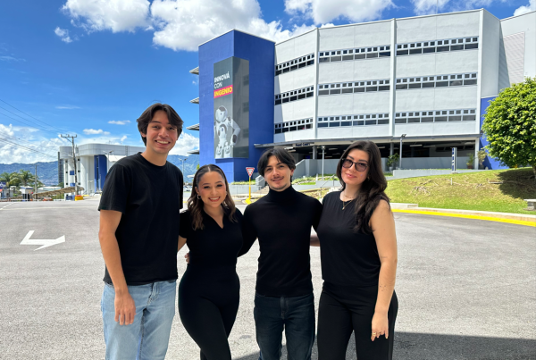 <i>El equipo integrado por Ashley Obando, Mariela Rojas, Samuel Rodríguez, Tamara Salas y Juan Ignacio Mora, fue el único representante de Costa Rica. Foto de cortesía</i>
