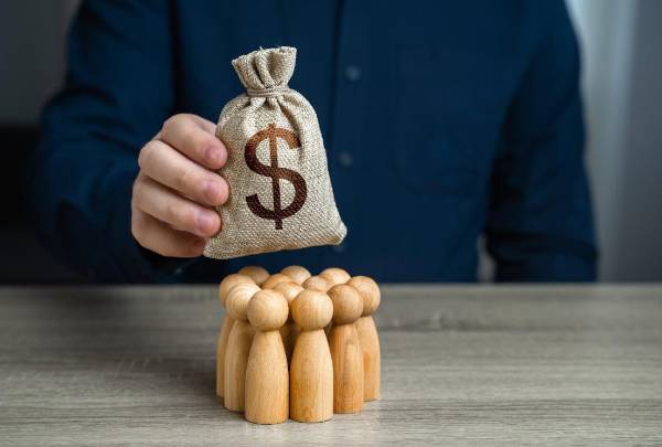 En América Latina, la confianza ciudadana en los partidos políticos se encuentra entre las más bajas del mundo. (Foto: Shutterstock)