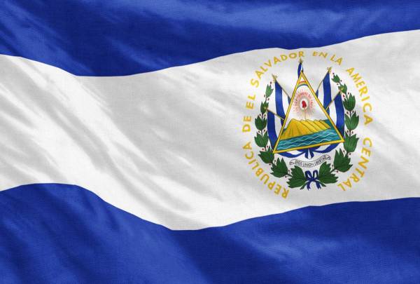 <i>A inicios de mayo de 2024, la Fiscalía General de El Salvador informó sobre el inicio de una investigación contra empleados y directivos de la Asociación Cooperativa de Ahorro y Crédito Santa Victoria (Cosavi) por el desfalco de aproximadamente 35 millones de dólares de sus usuarios. FOTO ARCHIVO E&amp;N</i>