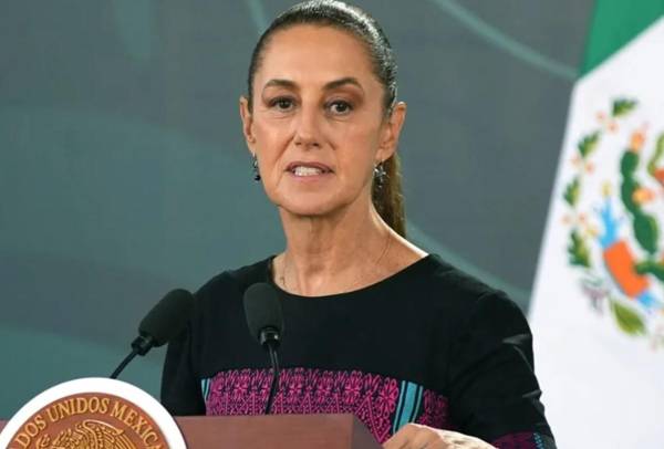 <i>La presidenta Sheinbaum está lidiando con la “herencia pesada” que le dejó Andrés Manuel López Obrador y sus presuntos vínculos con la narco y con la histórica relación que su país mantiene con Cuba. (Foto: EFE)</i>