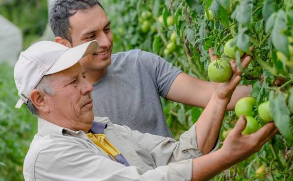 <i>José Alberto Coto Picado y su hijo José Alberto Coto. FOTO CORTESÍA / E&amp;N</i>