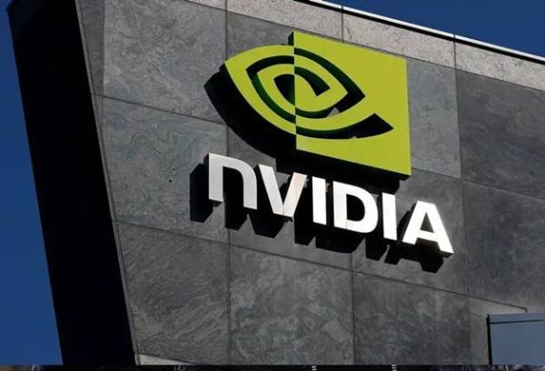 <i>El proyecto busca ampliar el acceso a infraestructuras basadas en tecnología de Nvidia para desarrolladores de IA de vanguardia, empresas, gobiernos y proveedores de servicios en la nube. (Foto: DW)</i>