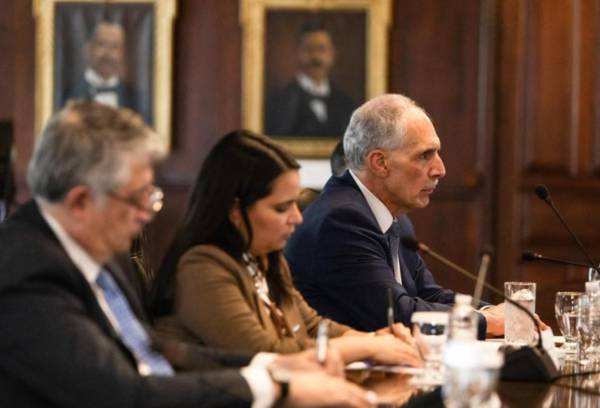 Presidencia de Honduras impulsa alianza para atraer inversión y generar unos 100.000 empleos