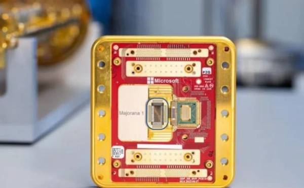 Chip cuántico Majorana, de Microsoft, su bandera insignia para llegar a la computadora cuántica comercialmente viable. (Foto: Microsoft)