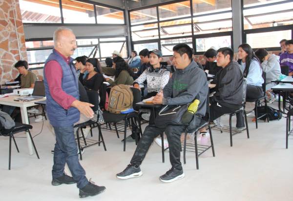 <i>El anuncio coincidió con el regreso a las aulas de millones de estudiantes para el ciclo escolar 2026-2027, que moviliza a más de 1,6 millones de docentes en unas 250.000 escuelas del país. Foto de cortesía</i>