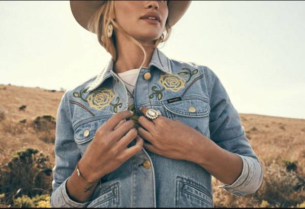 Kontoor Brands se dedica a fabricar piezas de vestir de alta calidad, de las marcas Wrangler y Lee FOTO Kontoor Brands